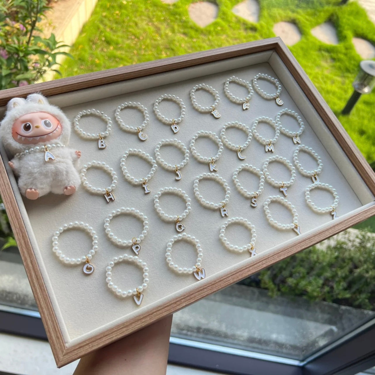 THE MONSTERS Generation 4 Alphabet Pearl Necklace